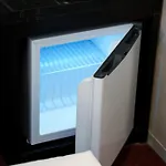 Nipponbashi Crystal Hotel