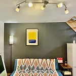 Modern And Traditional Fusion Villa In Umeda 3-Min Walk To Subway Ideal For Families And Groups