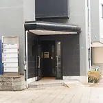 Jostar House 402