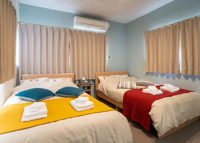 Nestay Inn Osaka Nanbakuromon