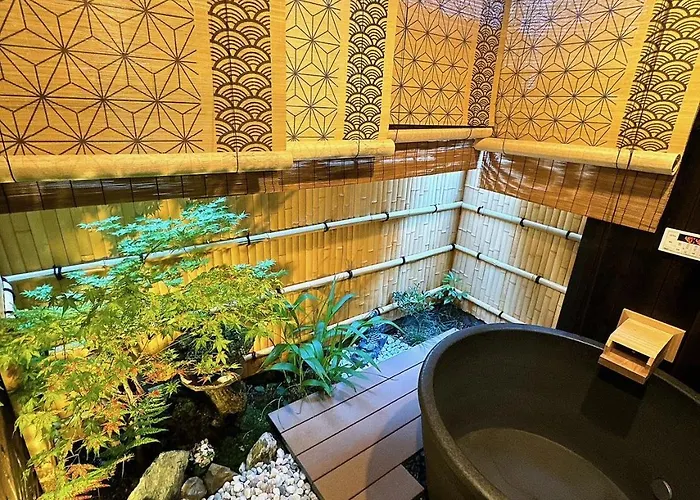 带露天浴缸全新双层别墅 3室2卫 四线电车 直达关西机场 15分钟至usj 心斋桥 难波 大阪城公园