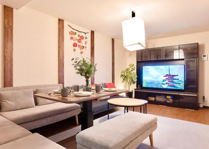 Kizuna 絆 - 5 Bedding In 2 Tatami Rooms, Max 11, 1 And A Half Bath Rooms, 30Min To Usj, Kaiyukan Aquarium & Namba, 12Min To Kyocera Dome, , Japanese Style Private House Rental