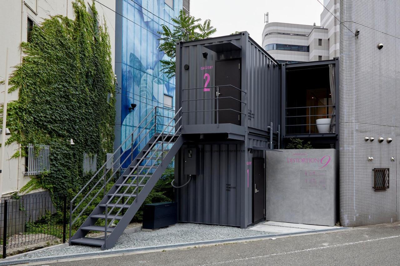 Bahay bakasyunan ギャラリーホテル 「distortion ９」 Osaka