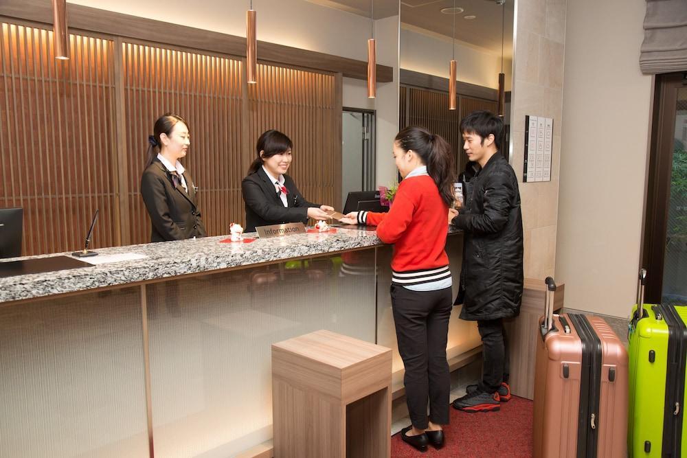 Hotel Comfort Shinsaibashi