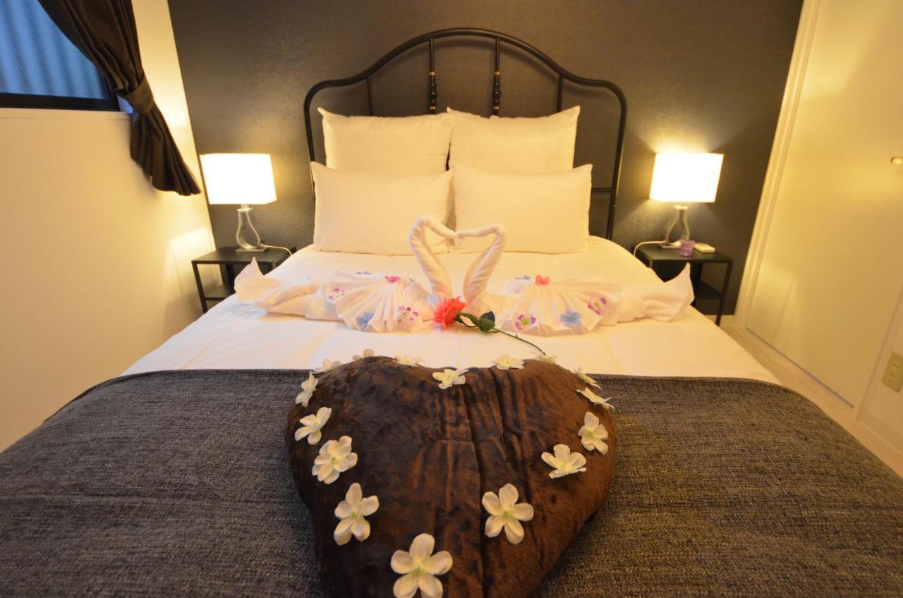 River Side Namba 200 Apartment *