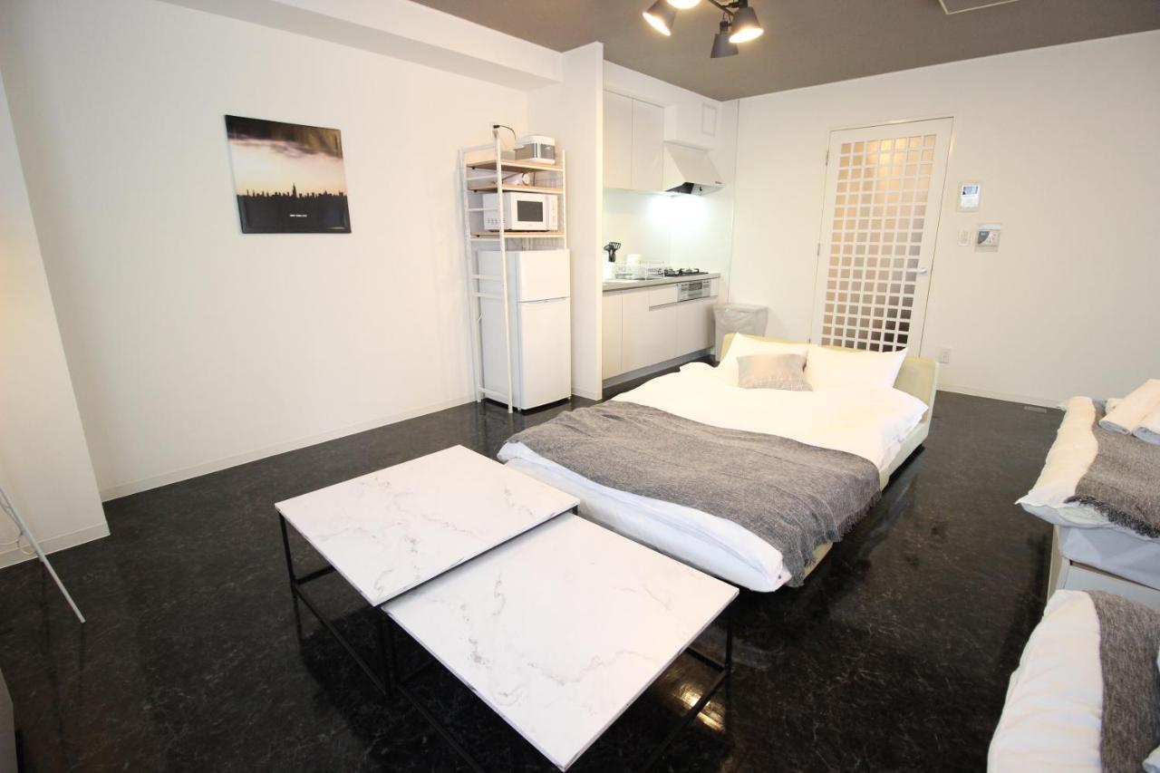 Atrium Deluxe - Self Check-in Only * Osaka