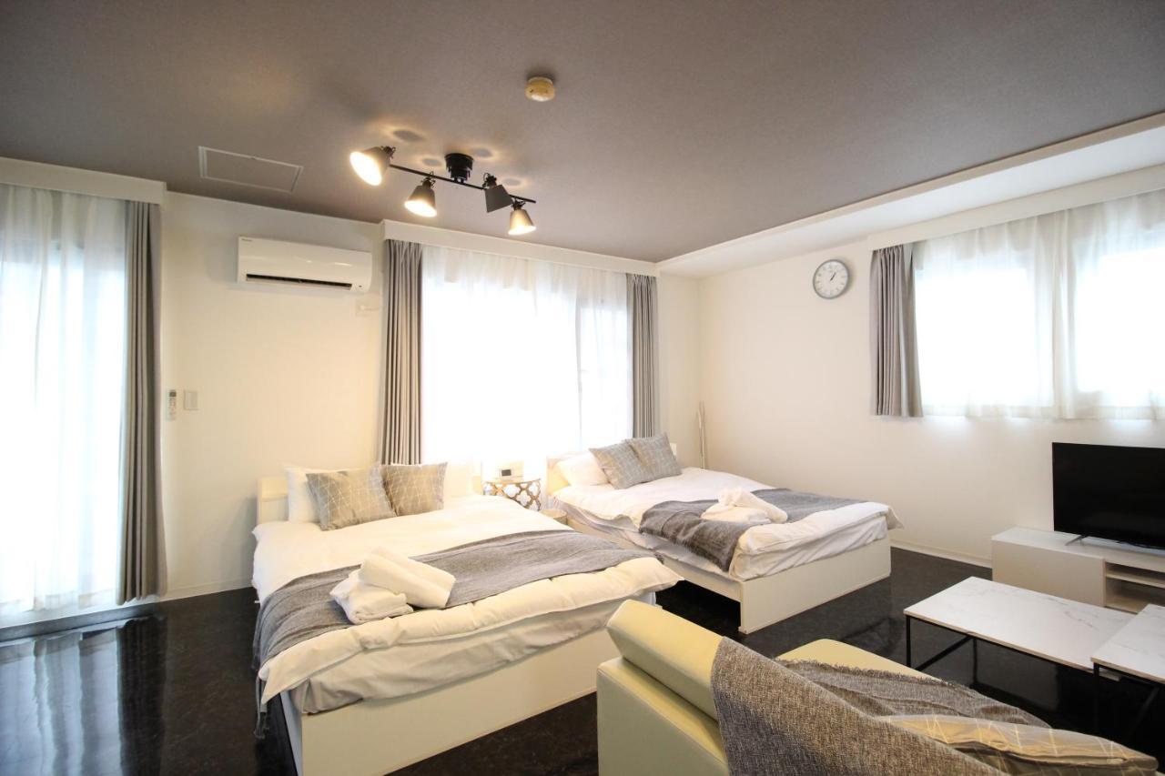 Atrium Deluxe - Self Check-in Only Osaka