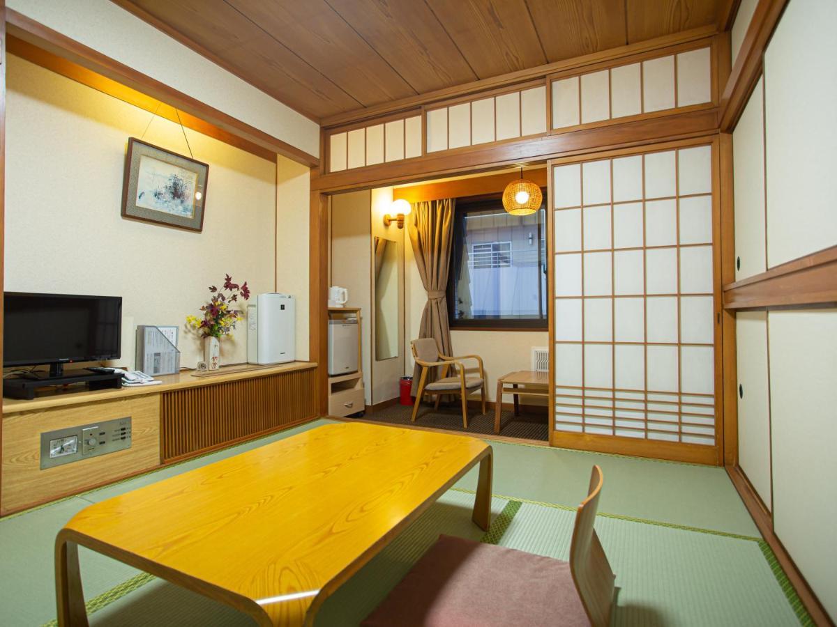 Kaneyoshi Ryokan 2*