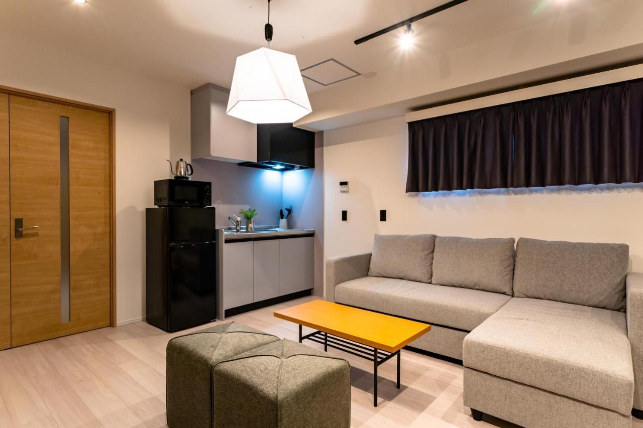 Apartment In Yebisu *