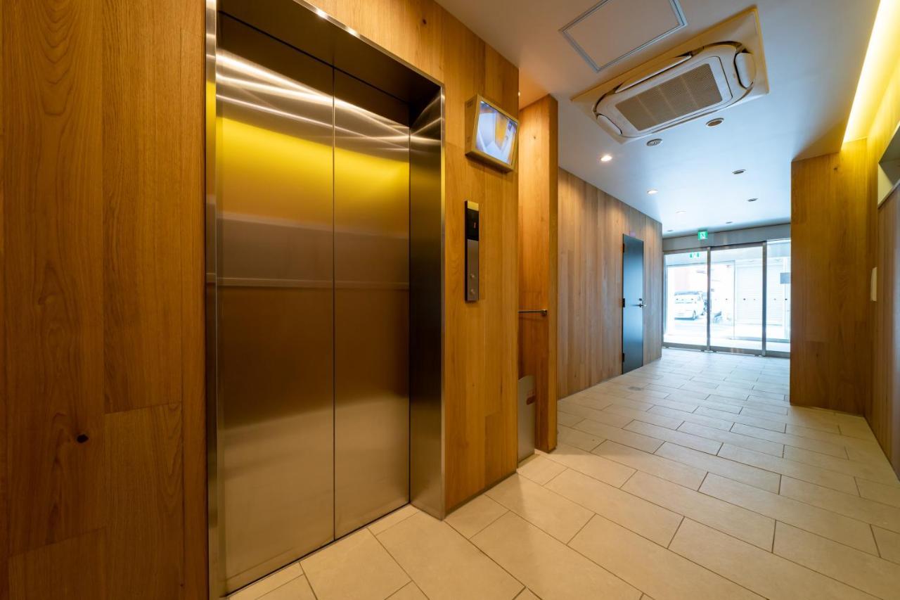 Apartment In Yebisu