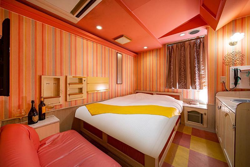 Namba Little Chapel (adults Only) 2* Osaka