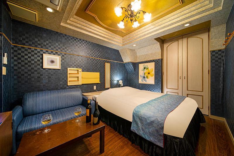 Love hotel Namba Little Chapel (adults Only) 2*