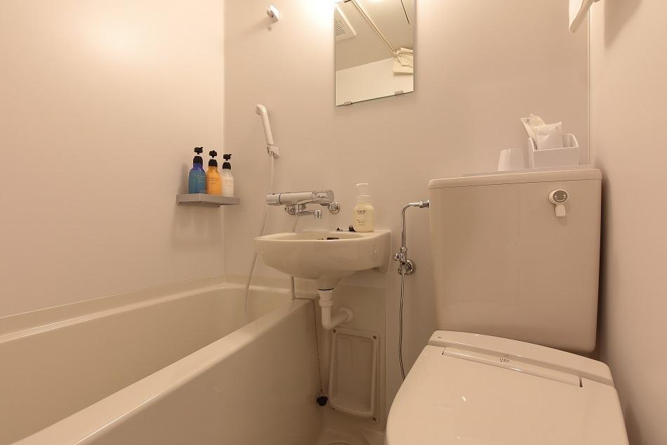 Axiainn Osaka-uehonmachi 3* Osaka