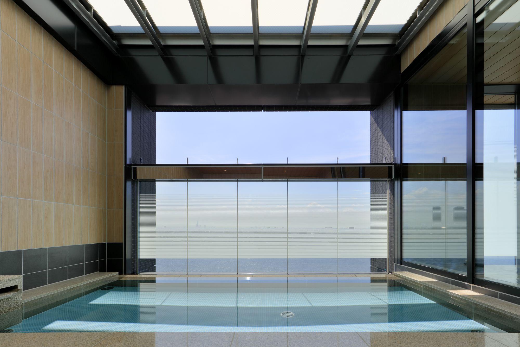 The Singulari & Skyspa At Universal Japan Hotel 4*