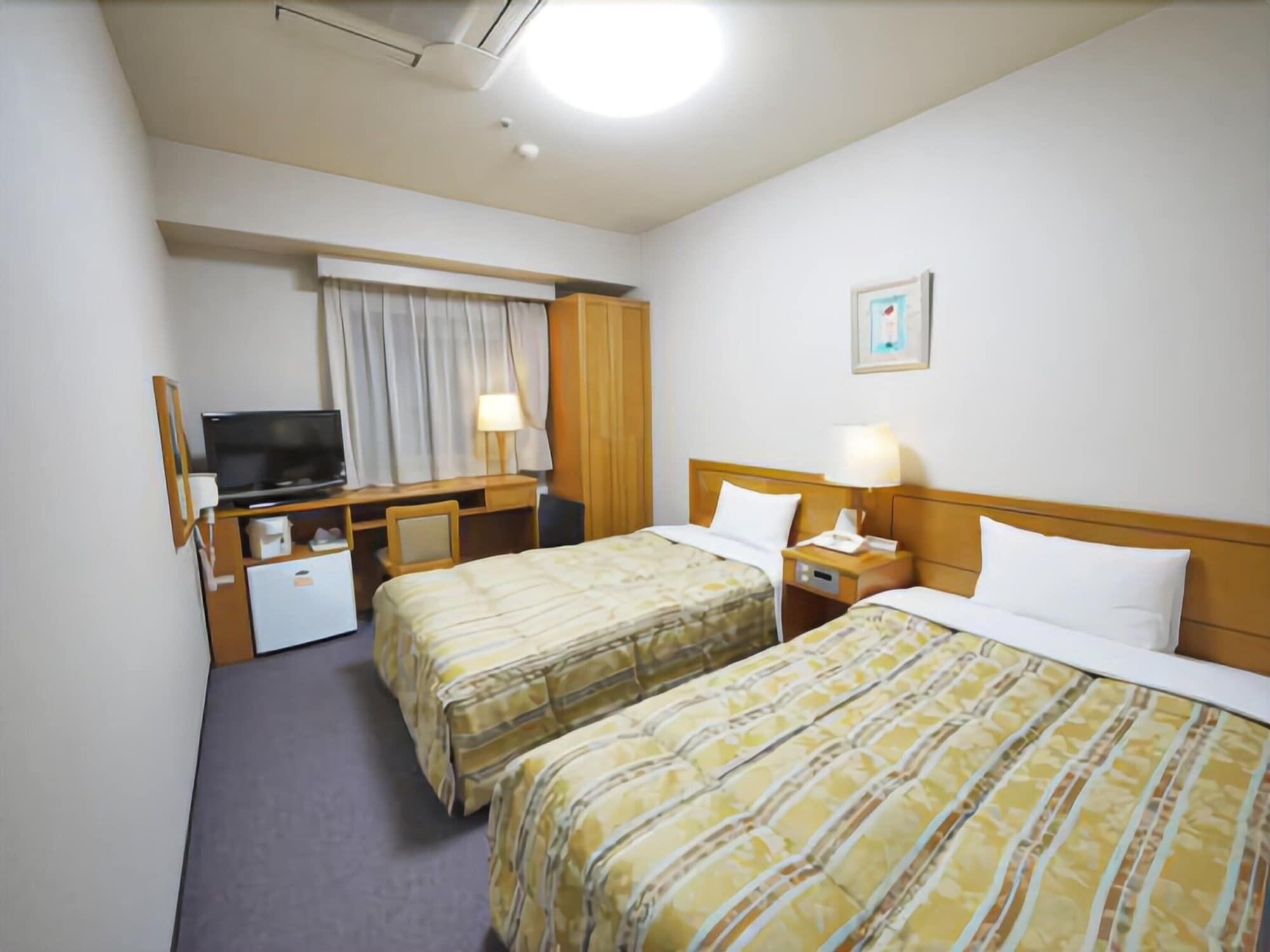 Hotel Route-inn Honmachi 3*