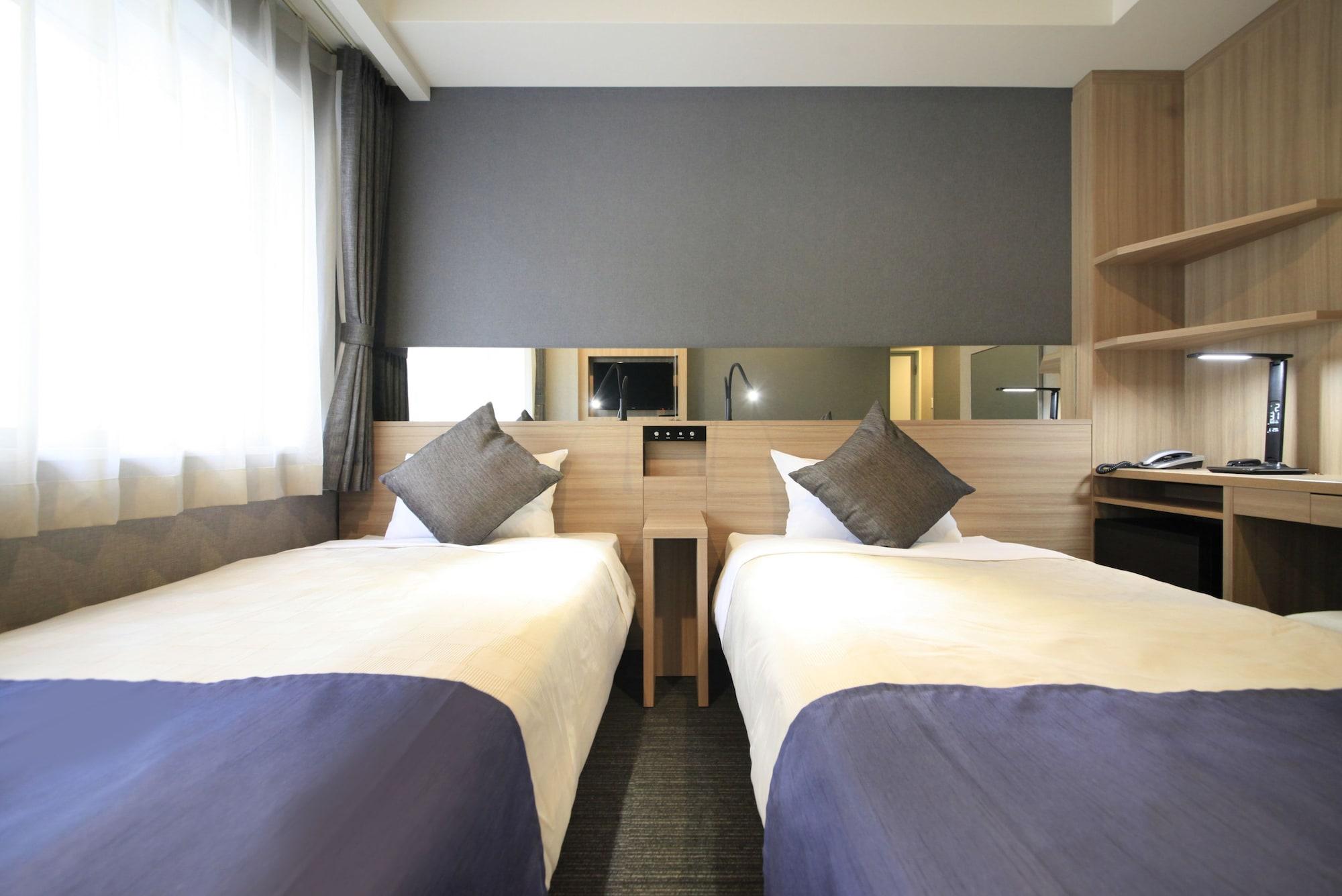 Quintessa Shinsaibashi Comic & Books Hotel 3*