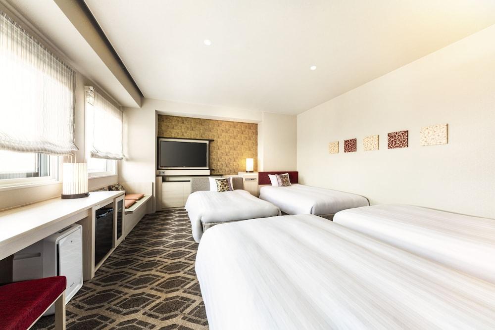 Hanshin Annex 4* Osaka