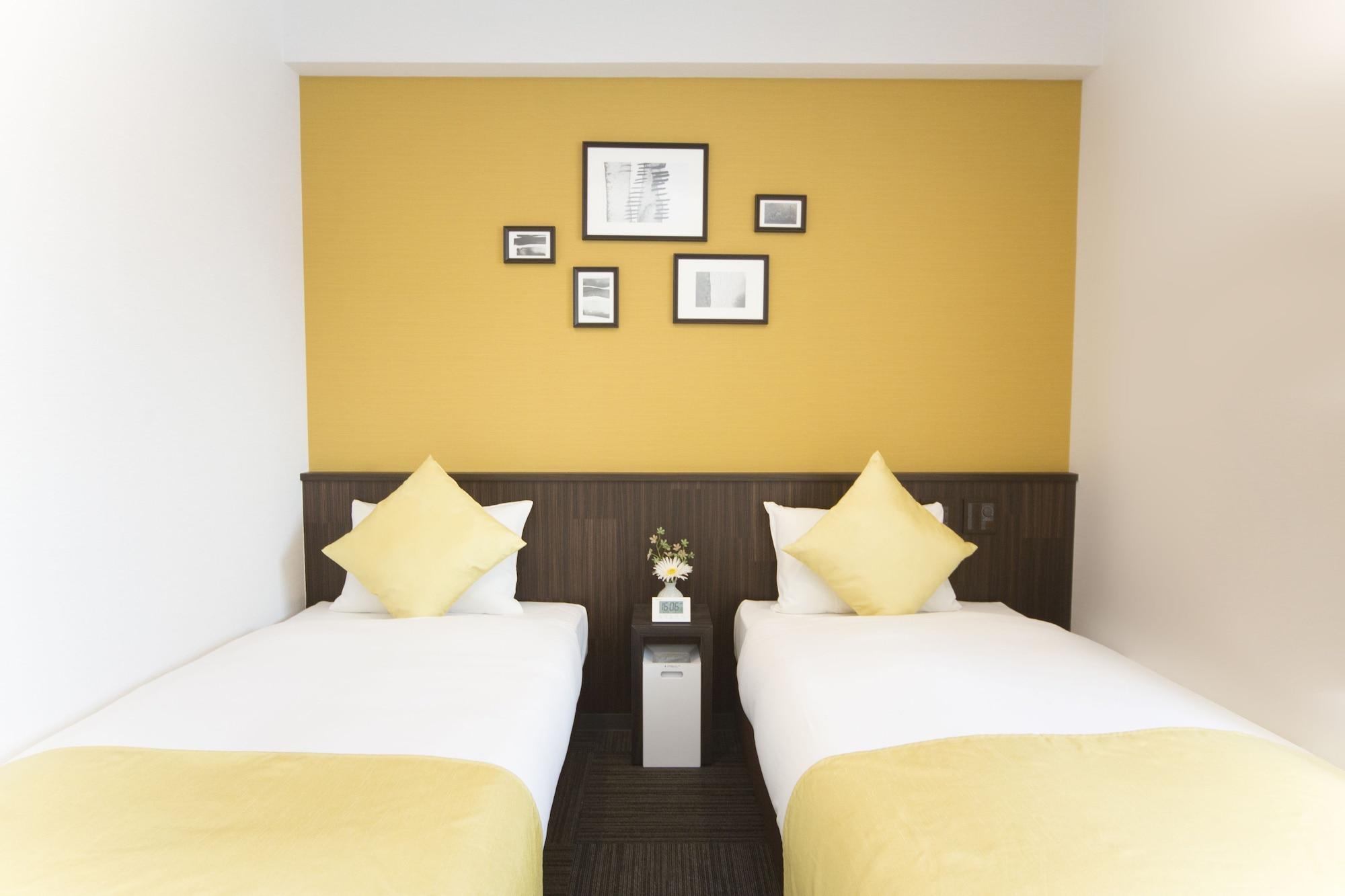 Nipponbashi Crystal Hotel 4*