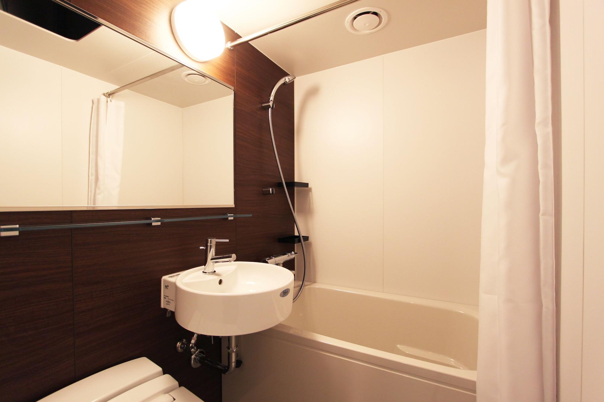 Hotel Smile Premium Hommachi 3*