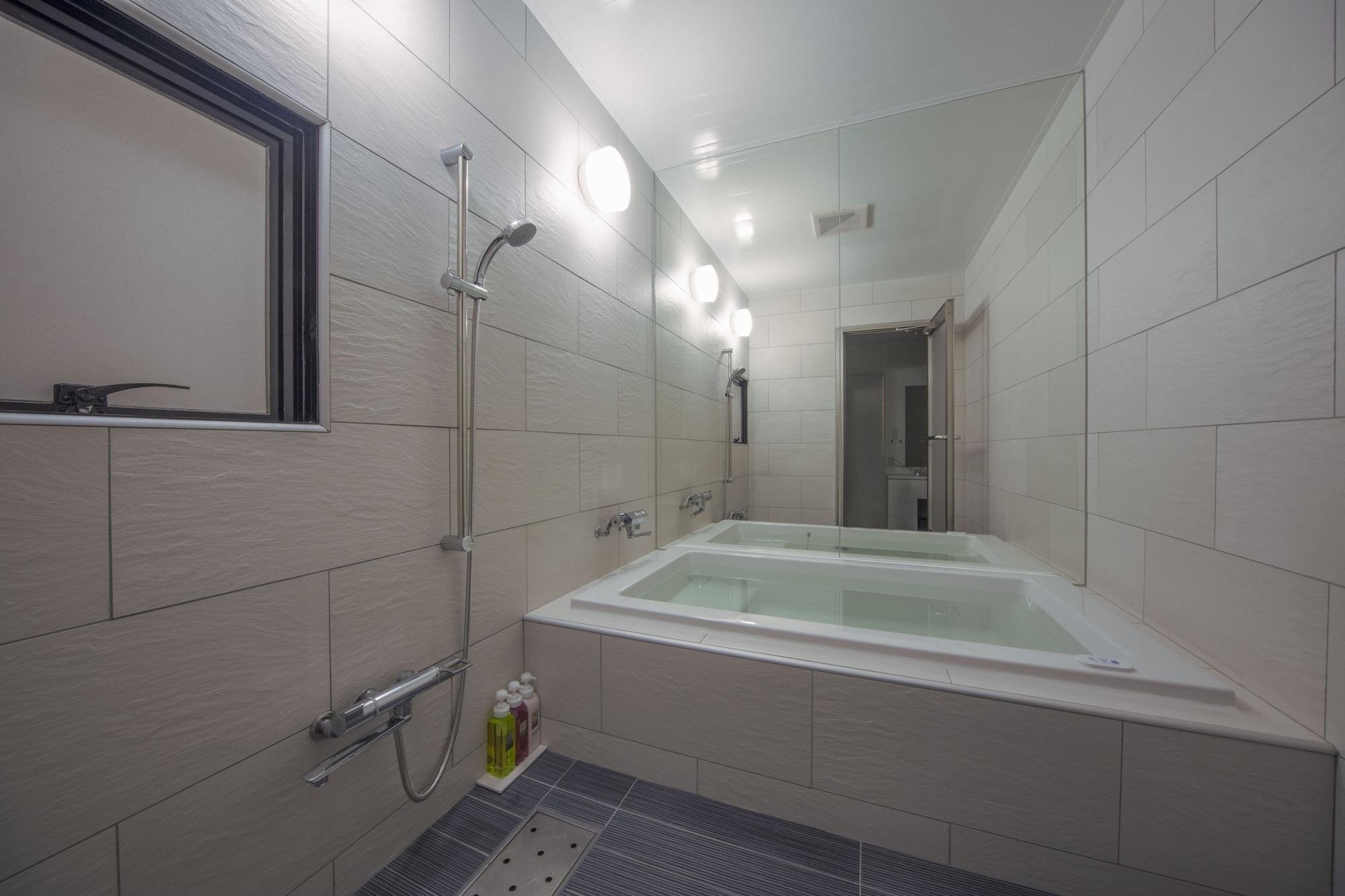 Hotel Noah White - Adults Only 3*