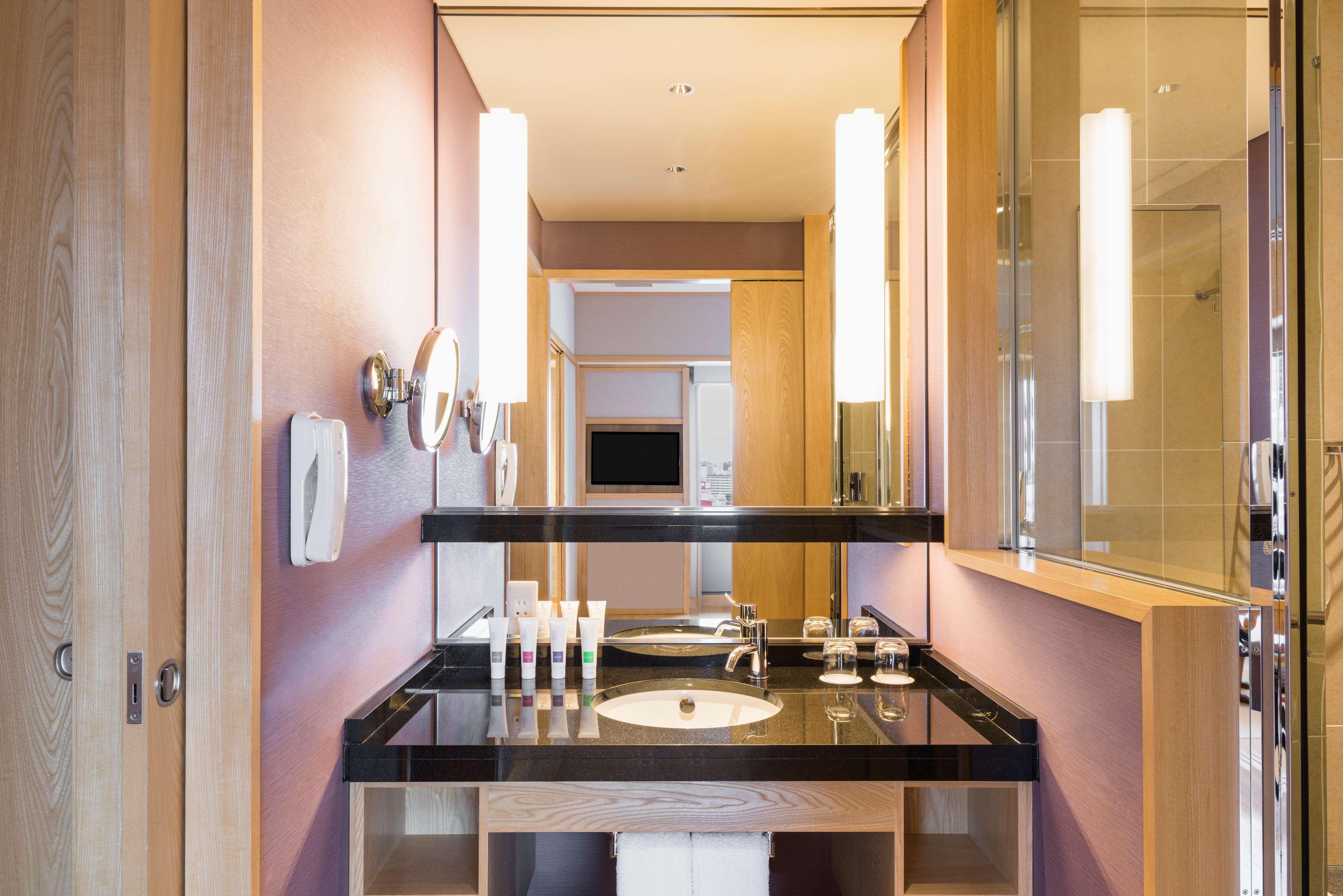 Hotel Swissotel Nankai 5*