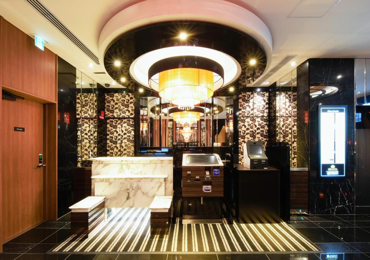 Apa Midosuji Honmachi Ekihigashi Hotel Osaka