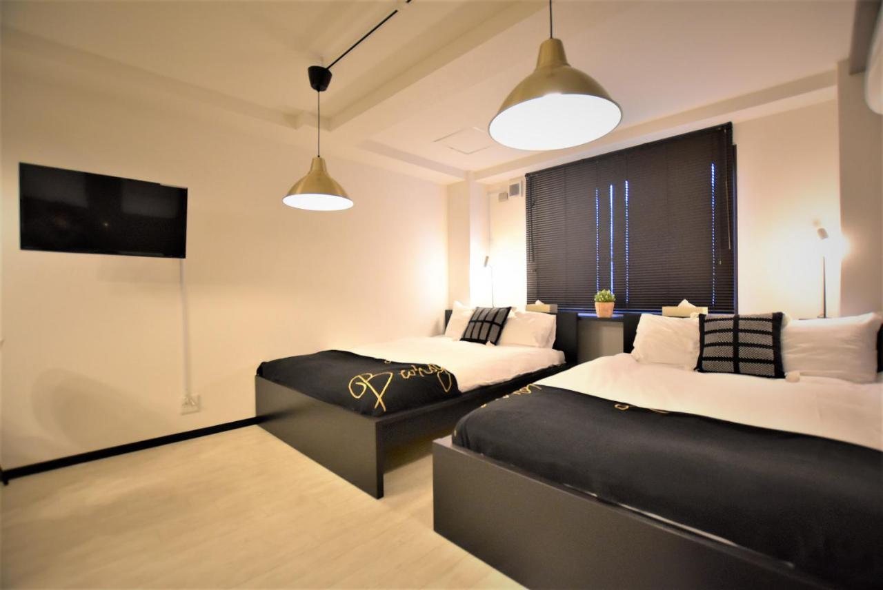 Apartment First Stop 黑門 28 館