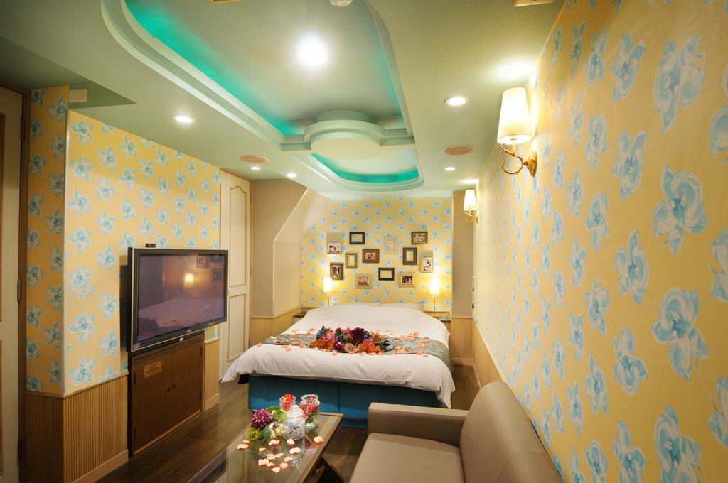 Love hotel Namba Little Chapel (adults Only)