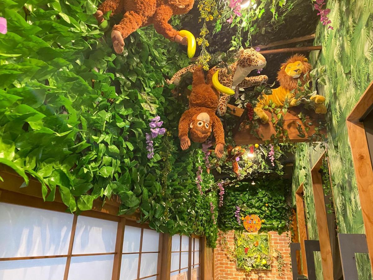 Jungle Fun Fun Apartment Osaka