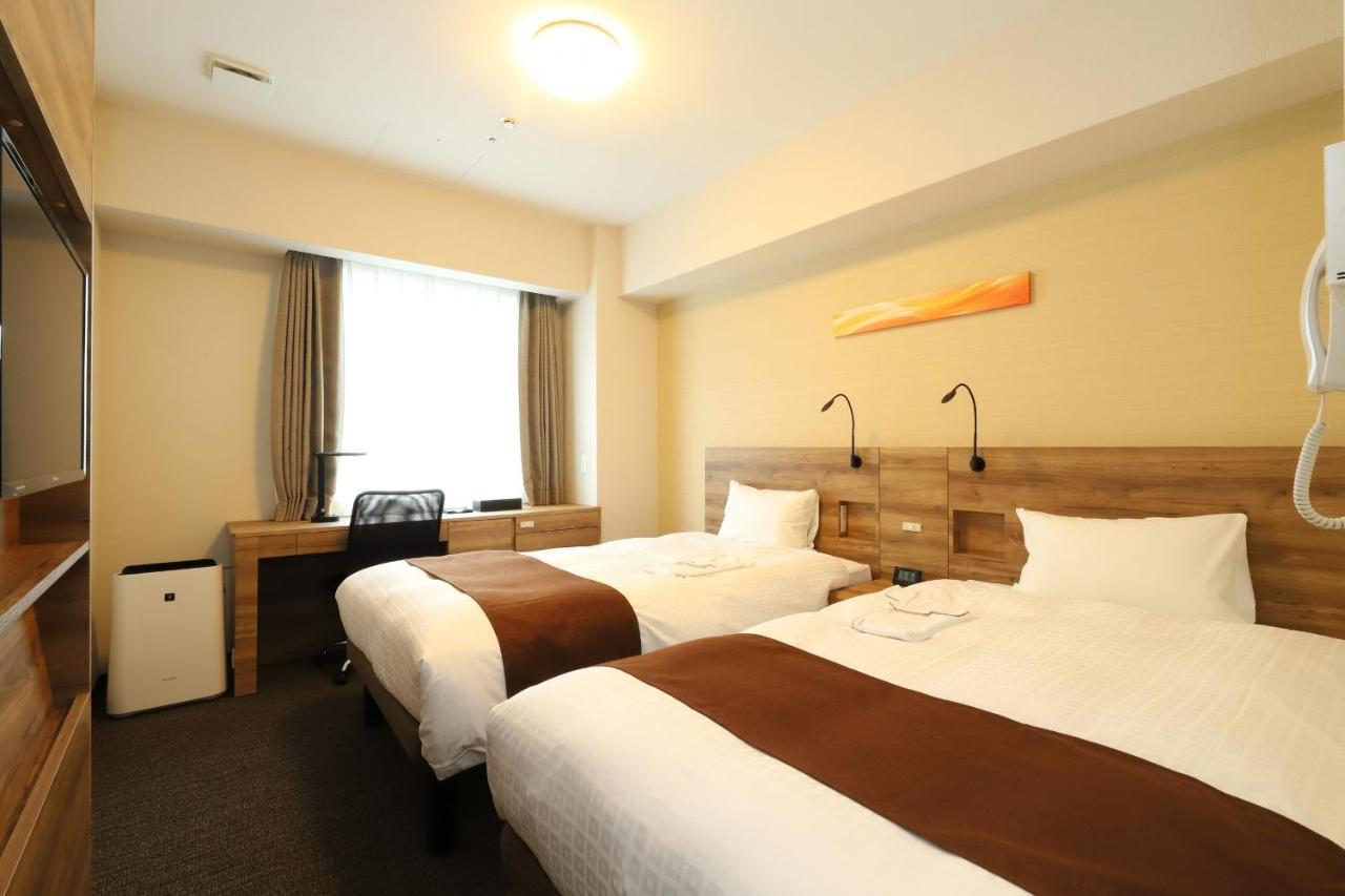 Smile Premium Higashishinsaibashi Hotel 4*