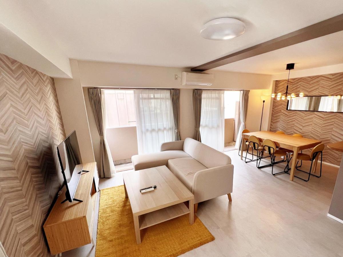 Dio Higashi Shinsaibashi Apartment