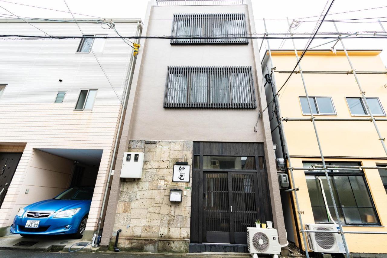 鶴橋妙宅 * Osaka