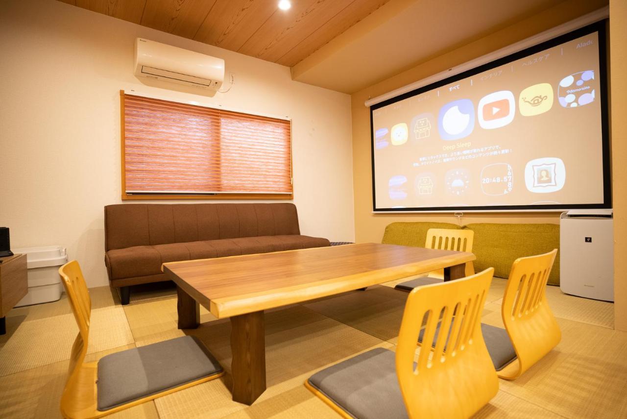 Apartment Tasonegrandstayosaka 梅田北天六1 *