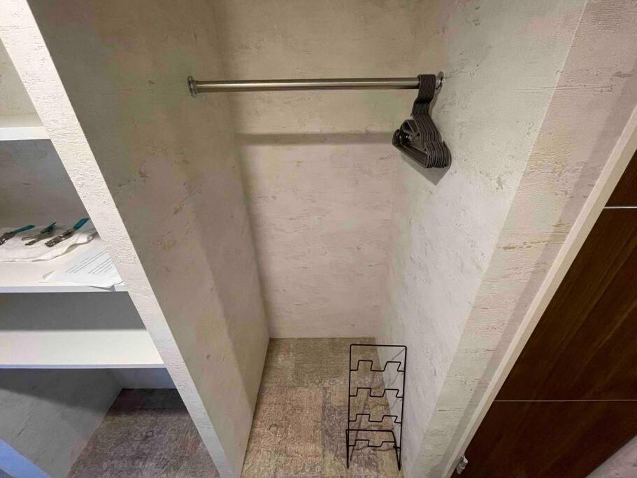 Wolf Pack 22 Apartment Osaka