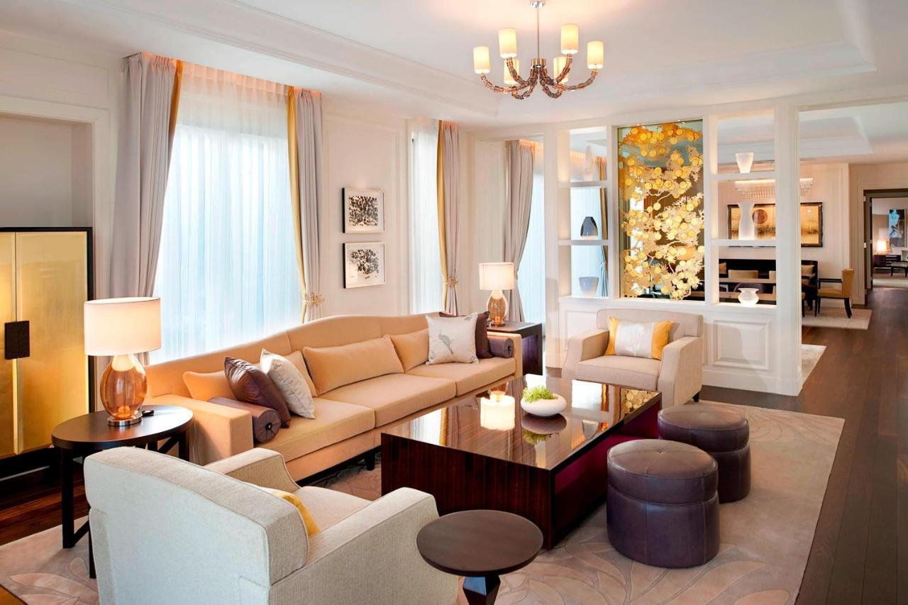 The St Regis Hotel