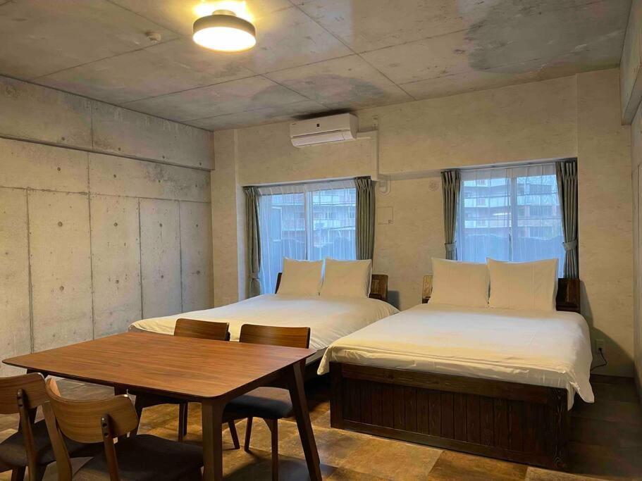 Wolf Pack 22 Apartment *