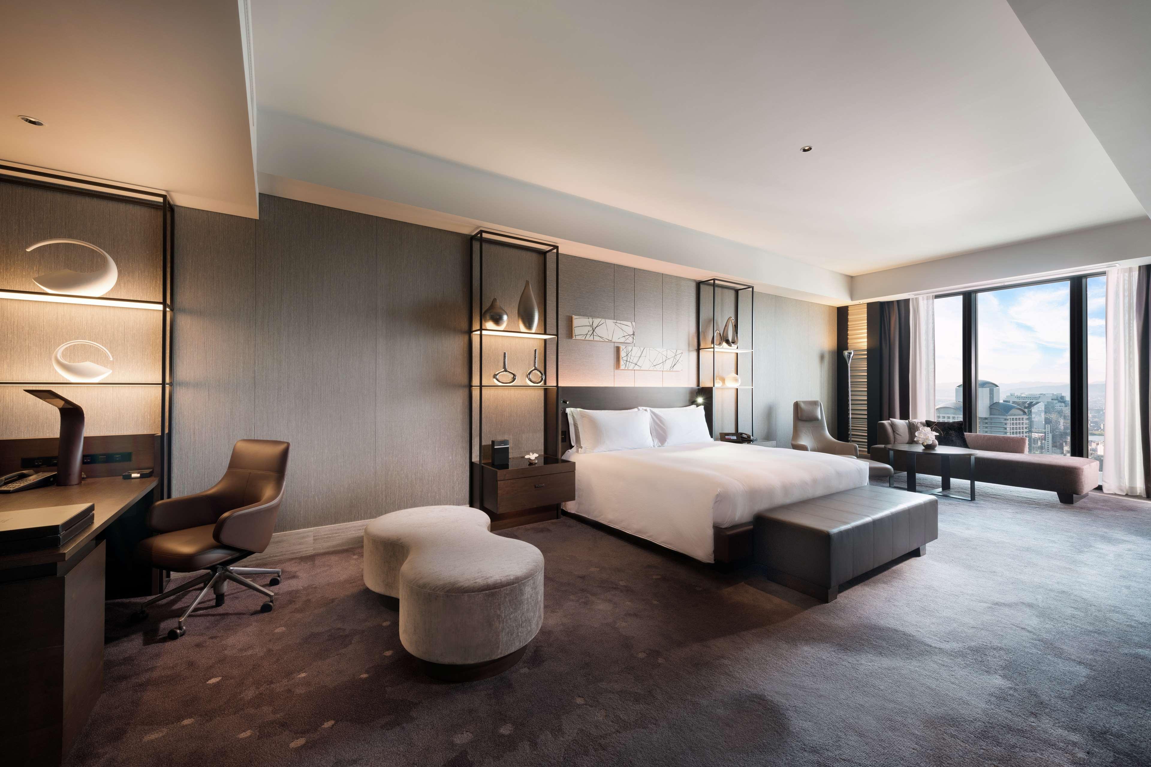 Hotel Conrad Osaka