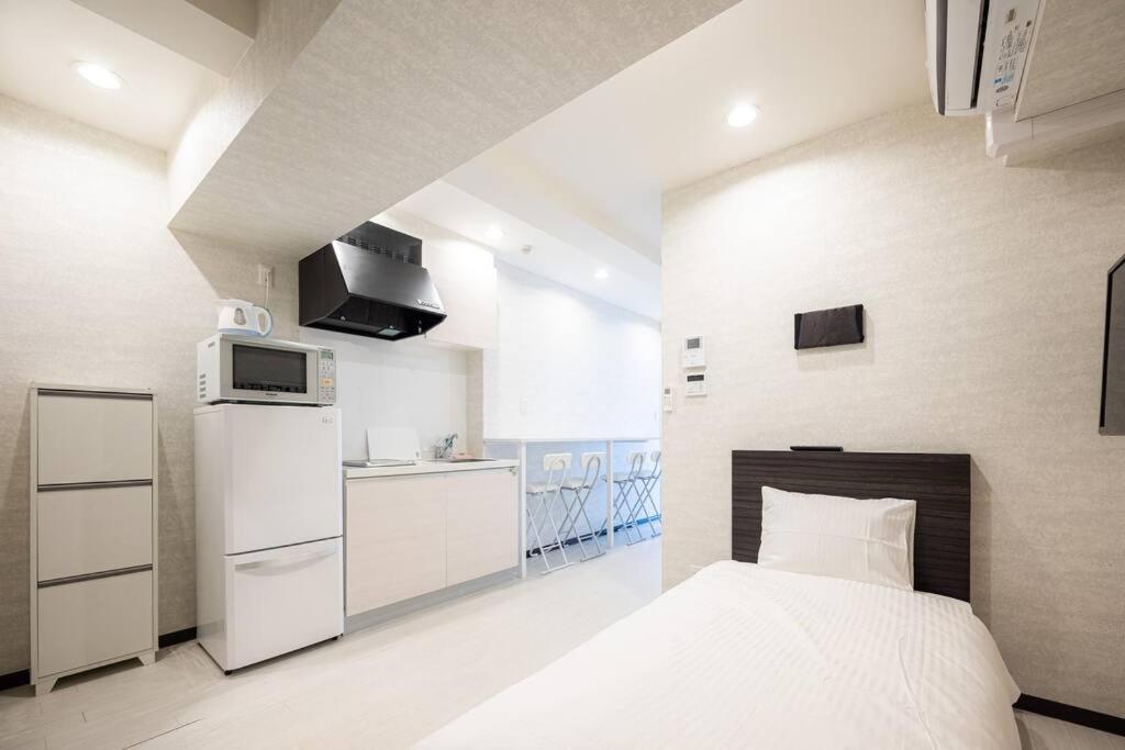 Mon-301- Apartment *