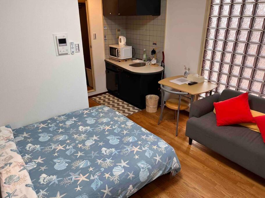 Apartment B502/大阪人气景点黑门市场步行6分钟，日本桥、难波、心斋桥、道顿堀步行可达 *