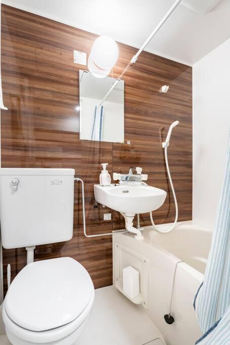 Apartment Haven: Hommachi Station 2-minute Walk Osaka