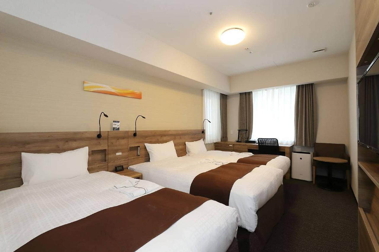 Smile Premium Higashishinsaibashi 4* Osaka