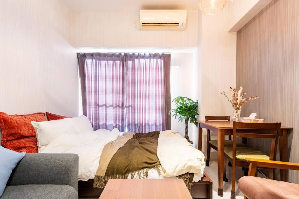 Private Rental: Authentic Local Experience Apartment