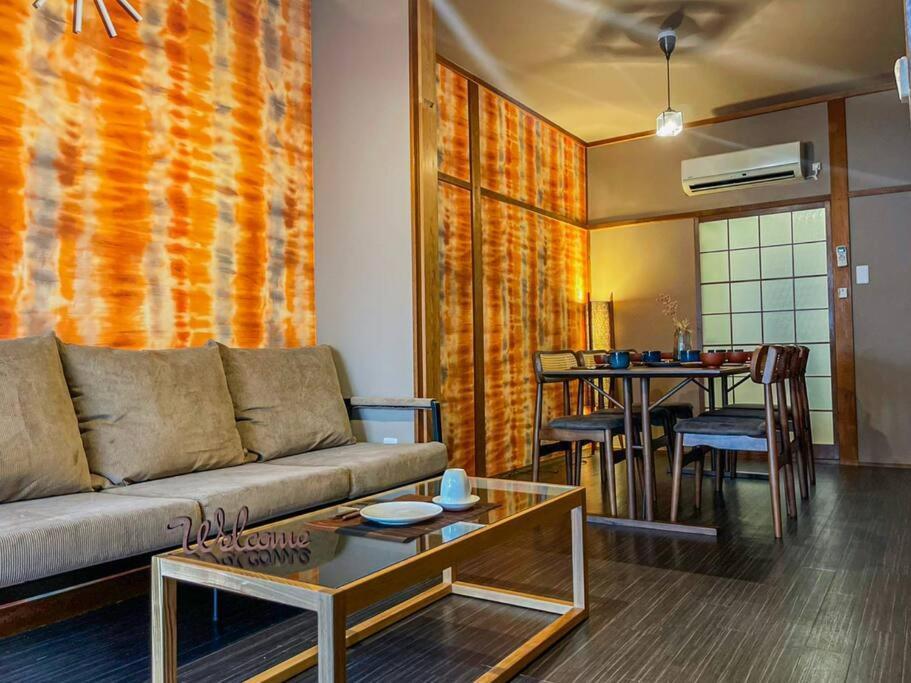 Villa 静かな住宅街、商店街横の戸建て　ベッド4台　最大8名様まで