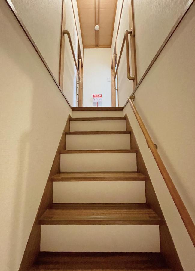 East Shin-osaka Apartment *