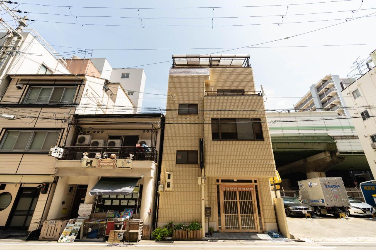 Hospedagem domiciliar 大阪道顿堀 铁甲猫の家