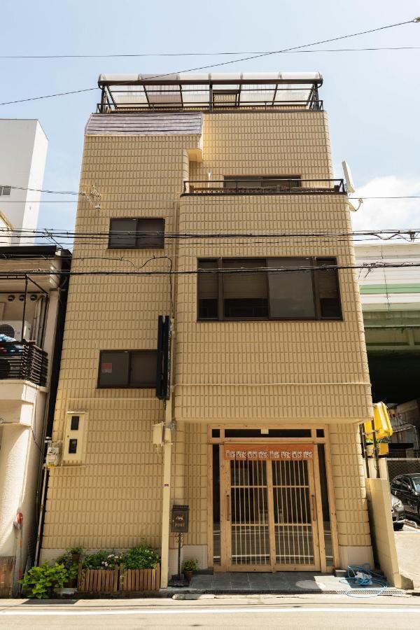 大阪道顿堀 铁甲猫の家 * Osaka
