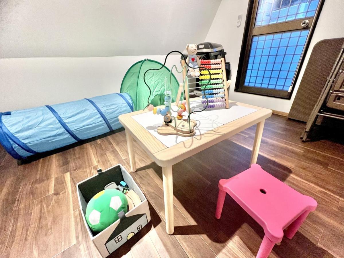 Apartment 桃谷駅徒歩3分!バーベキュー可!商店街にある145平方!どこへ行くにも便利!コリアンタウンまで徒歩10分 Osaka