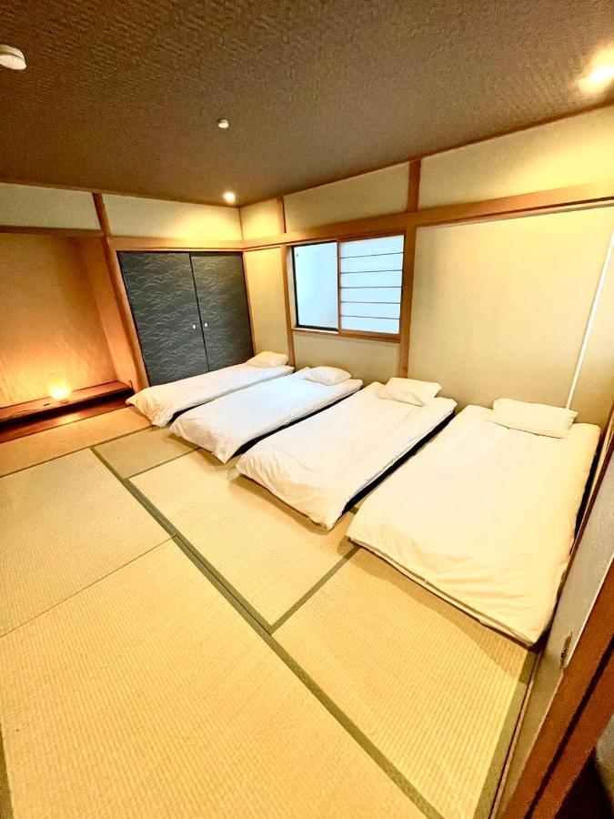 桃谷駅徒歩3分!バーベキュー可!商店街にある145平方!どこへ行くにも便利!コリアンタウンまで徒歩10分 Apartment *