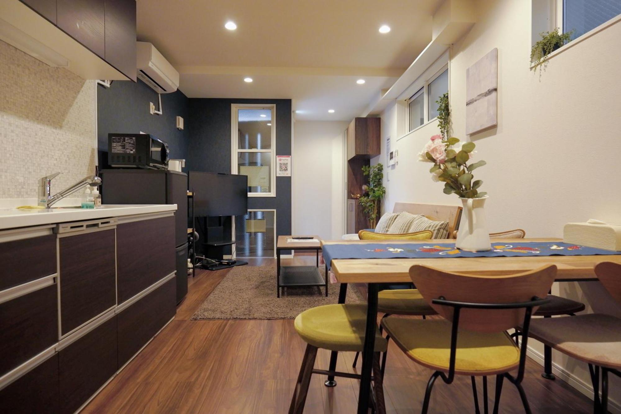 Holiday home 西九条【新築一軒家】駅近・アクセス良好＊osaka＊nambaエリア＊newopen!! Freewifi
