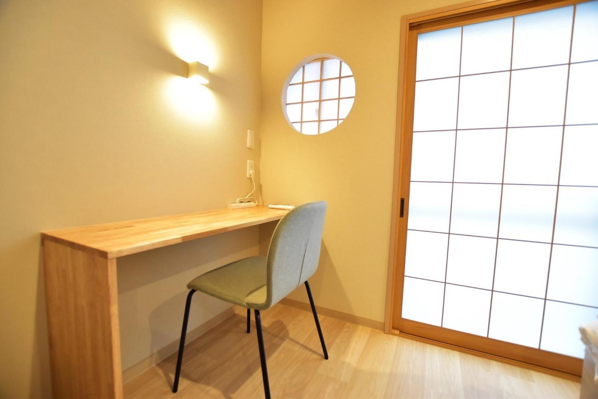 Tamatsukan 玉津館, Kansai Airport 關西空港 57 Mins, Namba 6 Mins, Nihonbashi 4 Mins, Universal 37 Mins, Nara 30 Mins, Walk Jr Tsuruhashi 7 Mins, Early Check In Holiday home Osaka